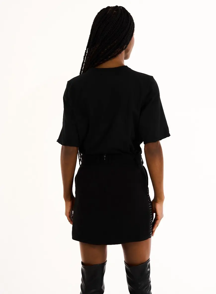 Saia Mini Com Aplicação Preto 3