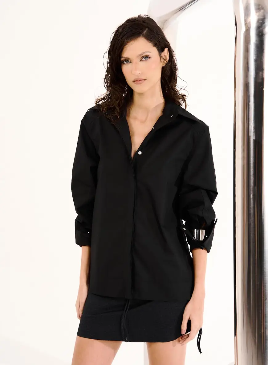 Camisa Feminina Detalhe Costas Preto 1