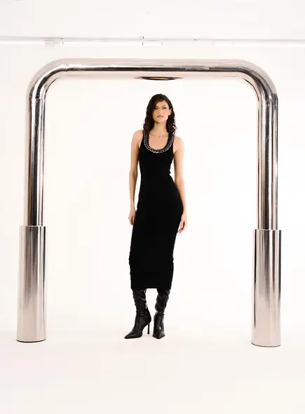 Vestido Canelado Com Detalhe Na Gola