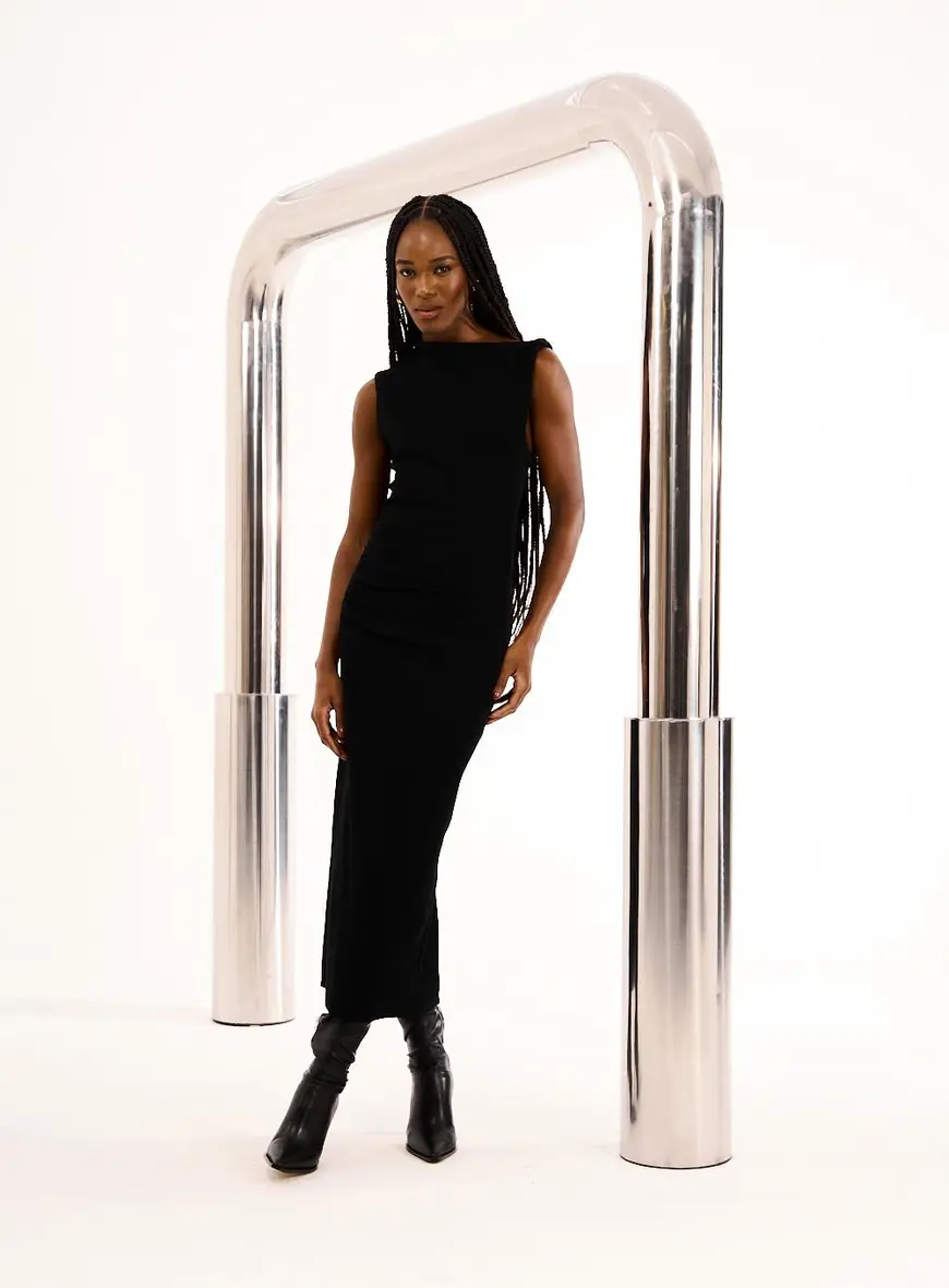 Vestido Open Preto 2