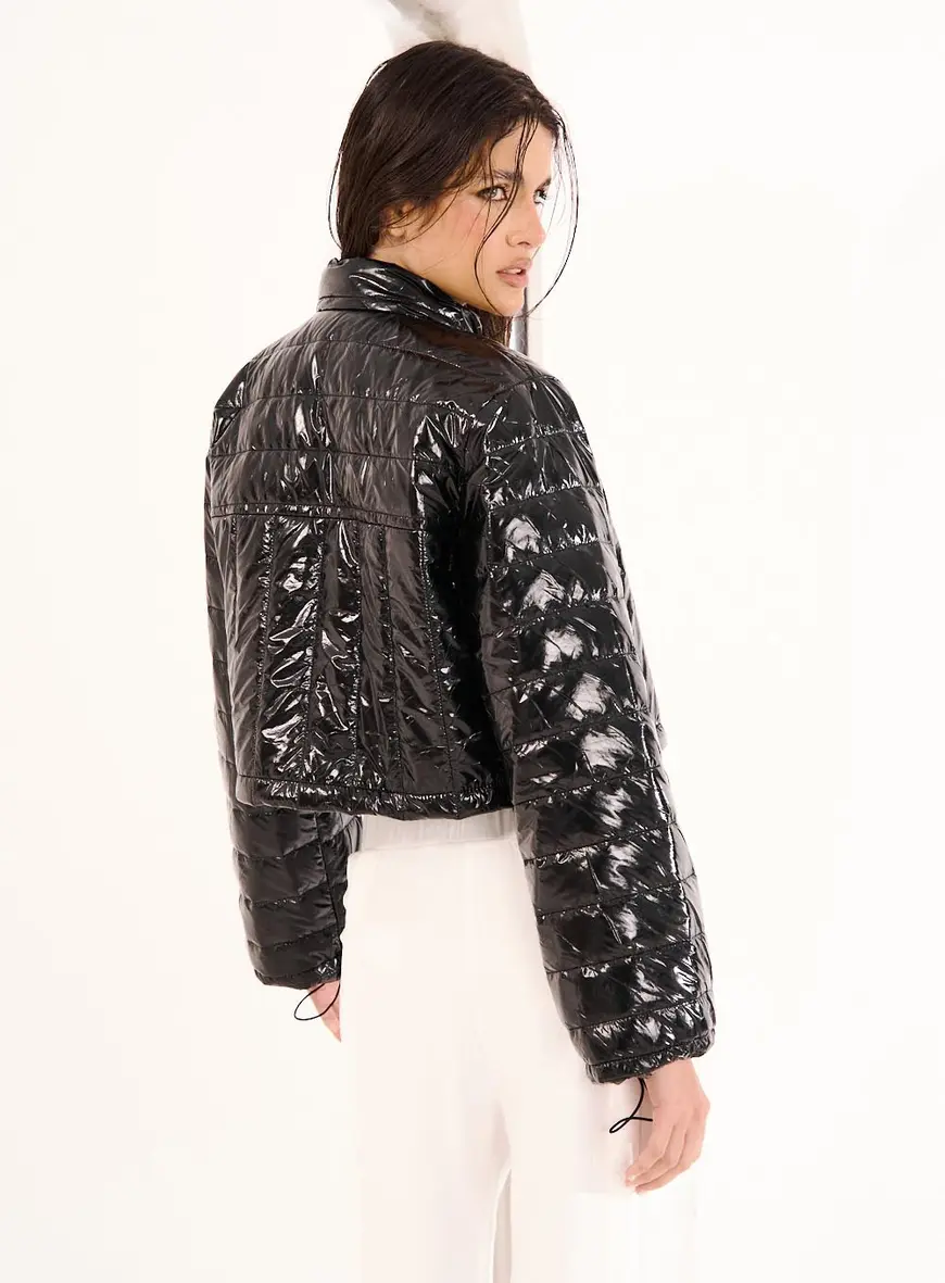 Casaco Feminino Puffer Urban Gloss Croppe Preto 3