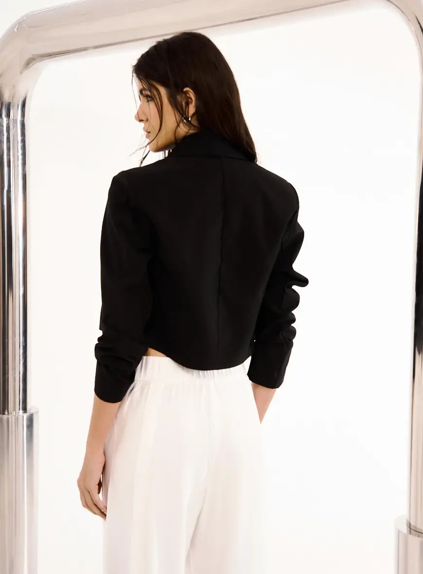 Blazer Feminino Alfaiataria Loose Preto 4
