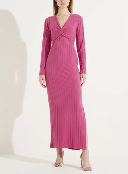 Vestido Canelado Justo Manga Longa Com Torção