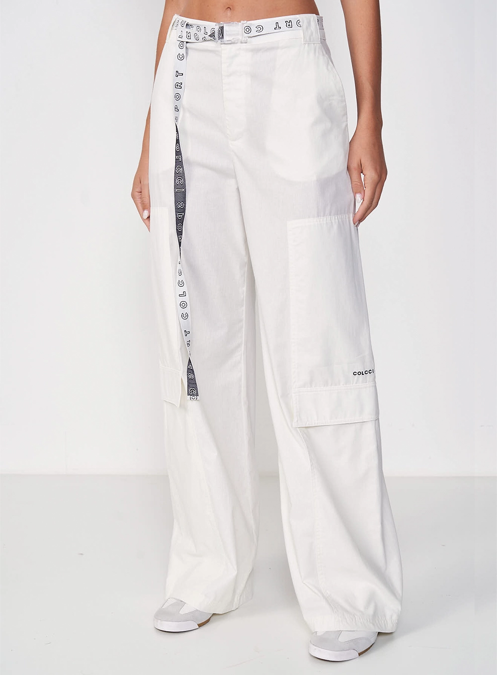 Calça Feminina Cargo Com Cinto Off Shell