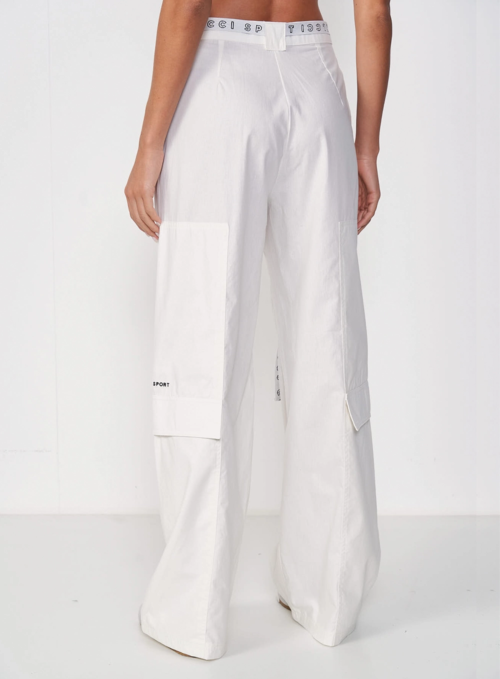 Calça Feminina Cargo Com Cinto Off Shell