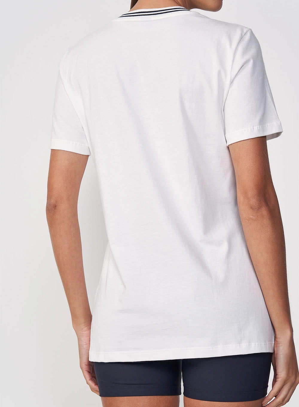 Camiseta Feminina New Comfort Fit Off Shell