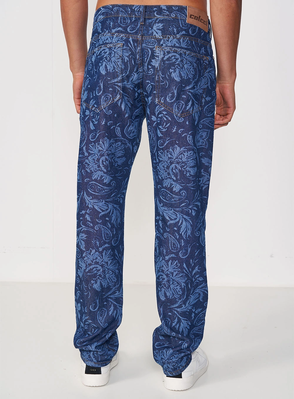 Calça Jeans Estampa Botânica Noturna Índigo
