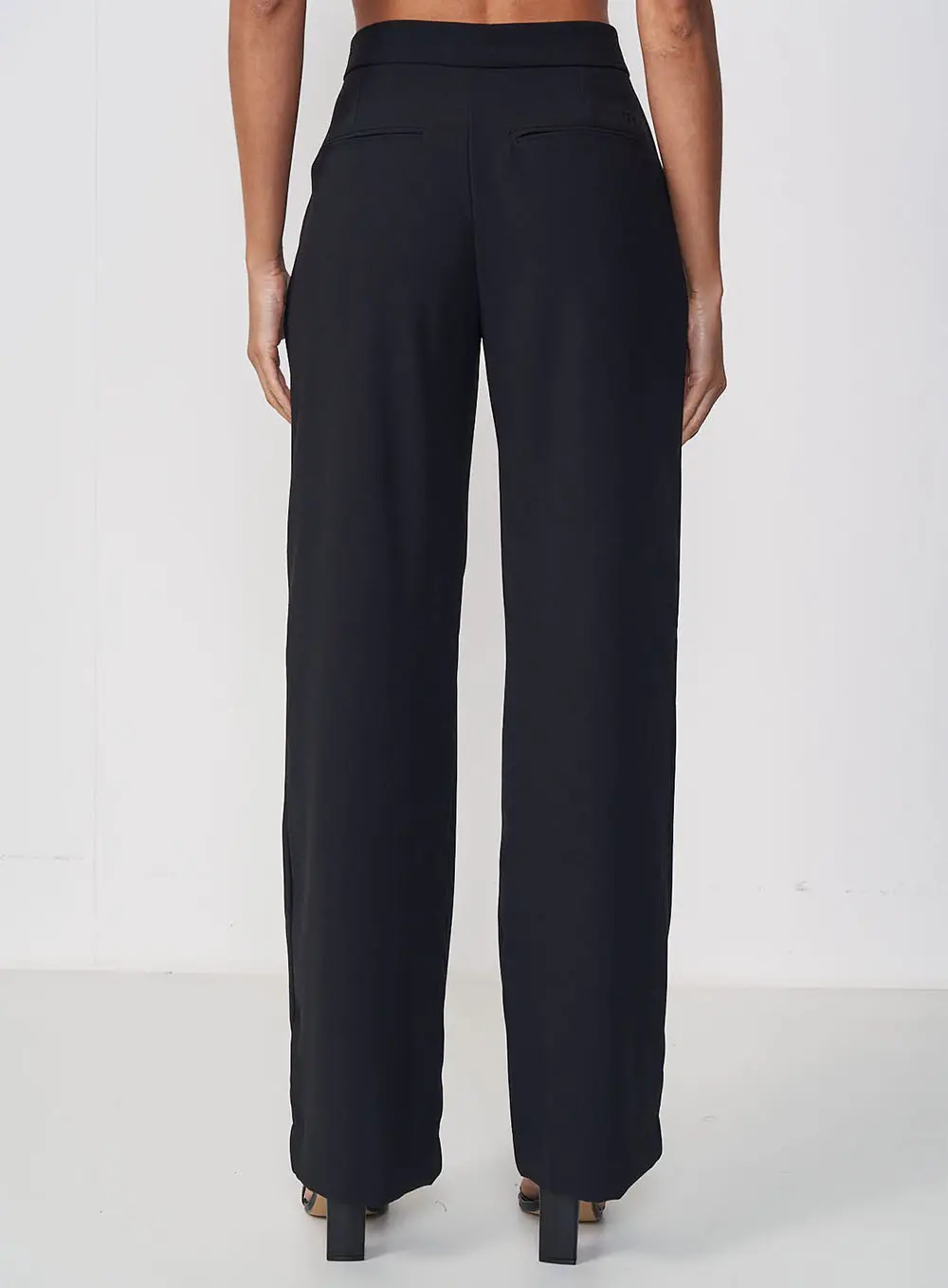 Calça Feminina Alfaiataria Reta Ampla Preto