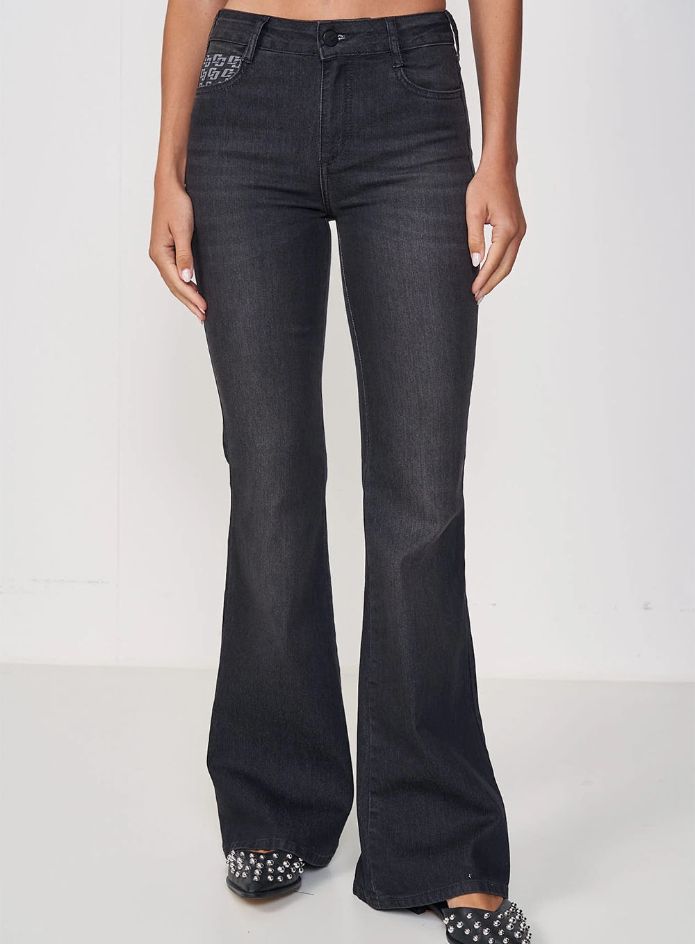 Calça Feminina Jeans Flare - Bia Indigo Preto