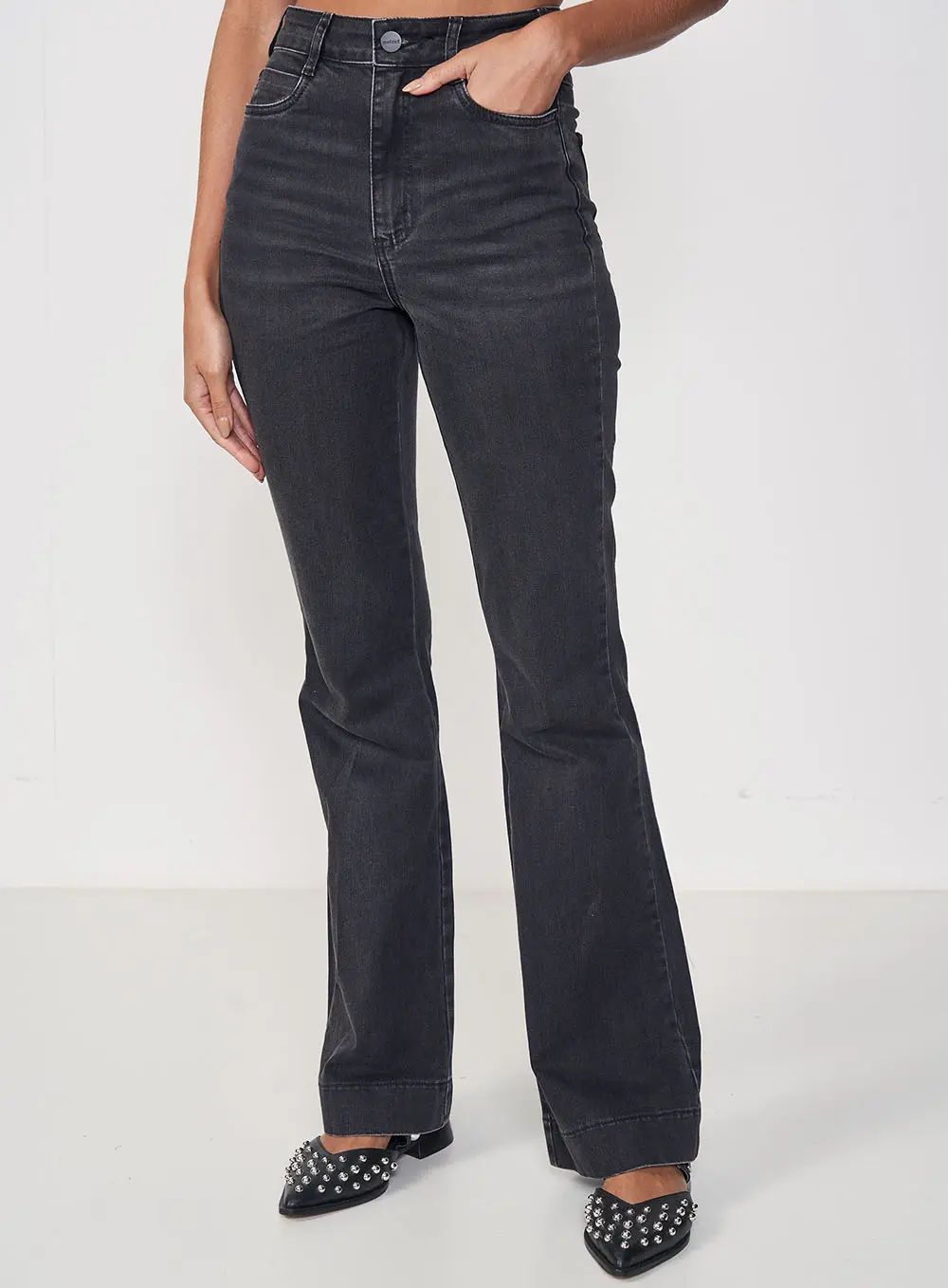 Calça Jeans Bruna Flare Indigo Preto