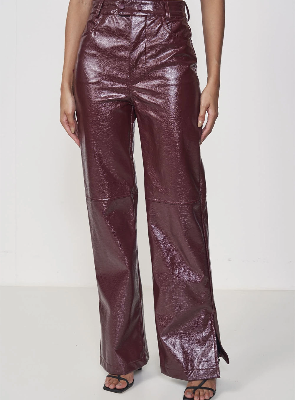 Calça Feminina Wide Leg Texturizada Bordô Bloodstone