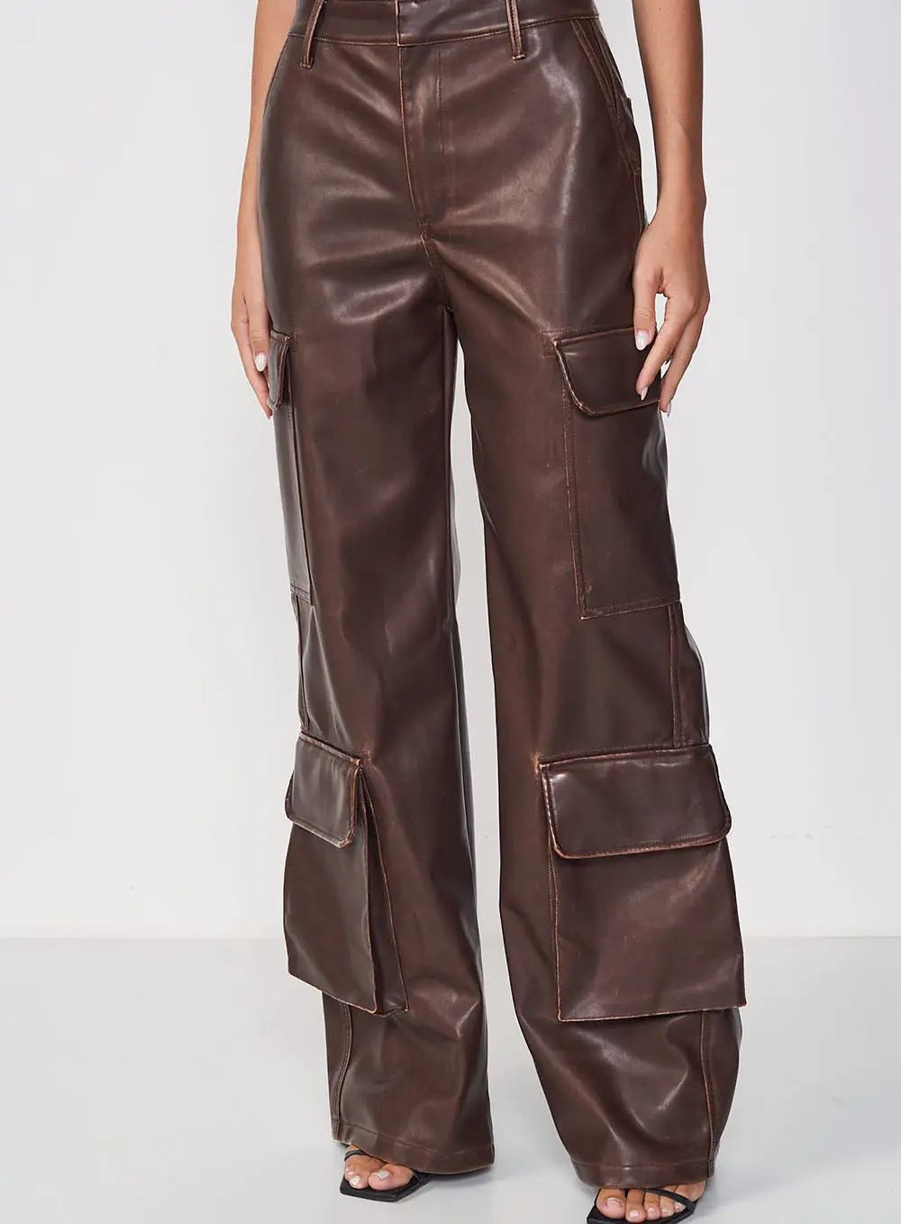 Calça Feminina Cargo Wide Leg Marrom