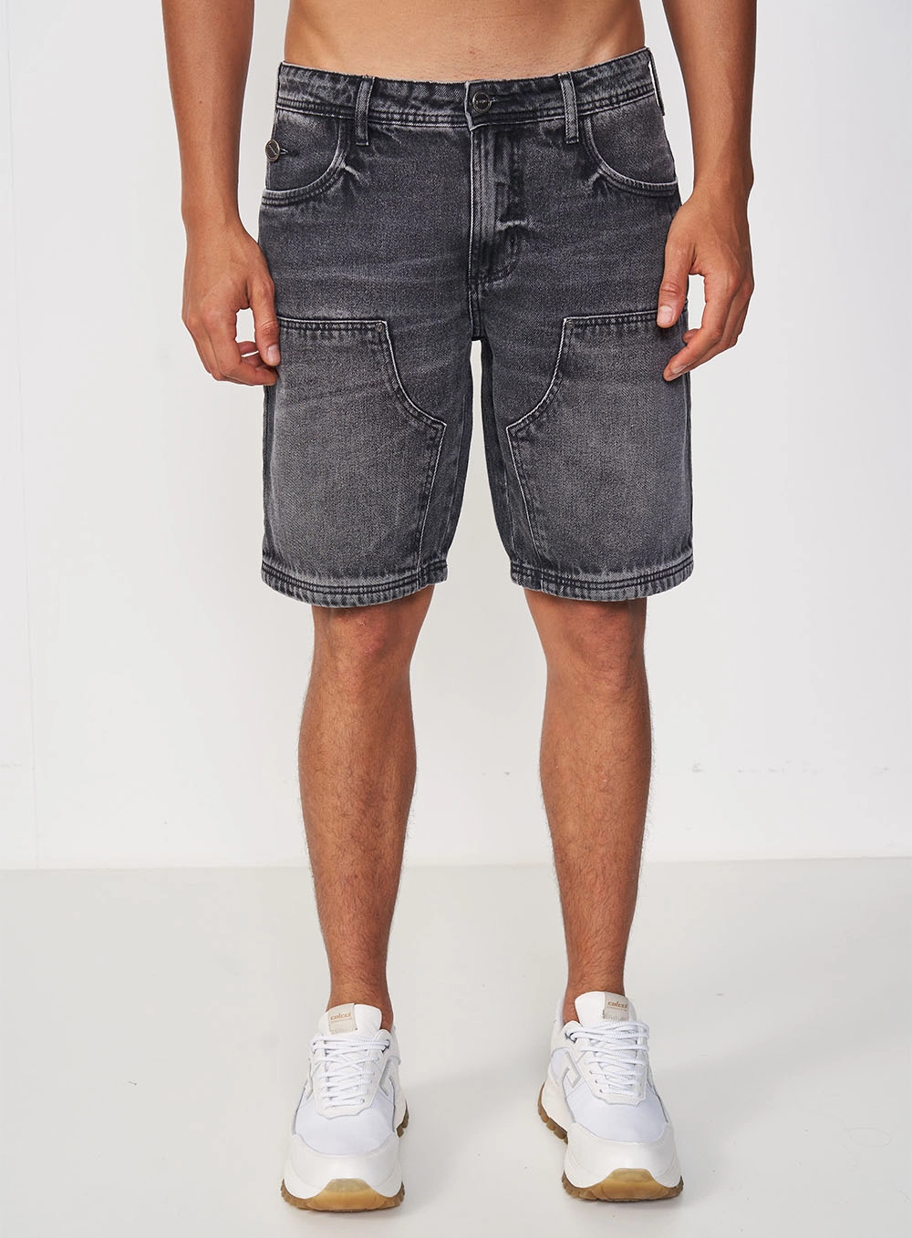 Bermuda Masculina Jeans Reta - Davi Indigo Preto