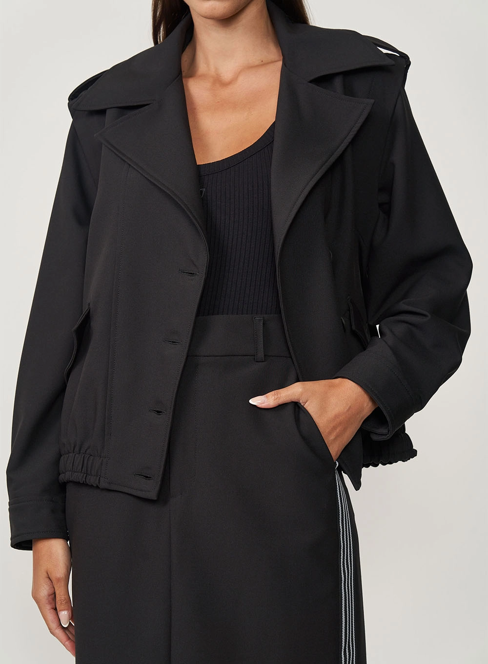 Jaqueta Feminina Cropped Solta Cós Com Elástico Preto