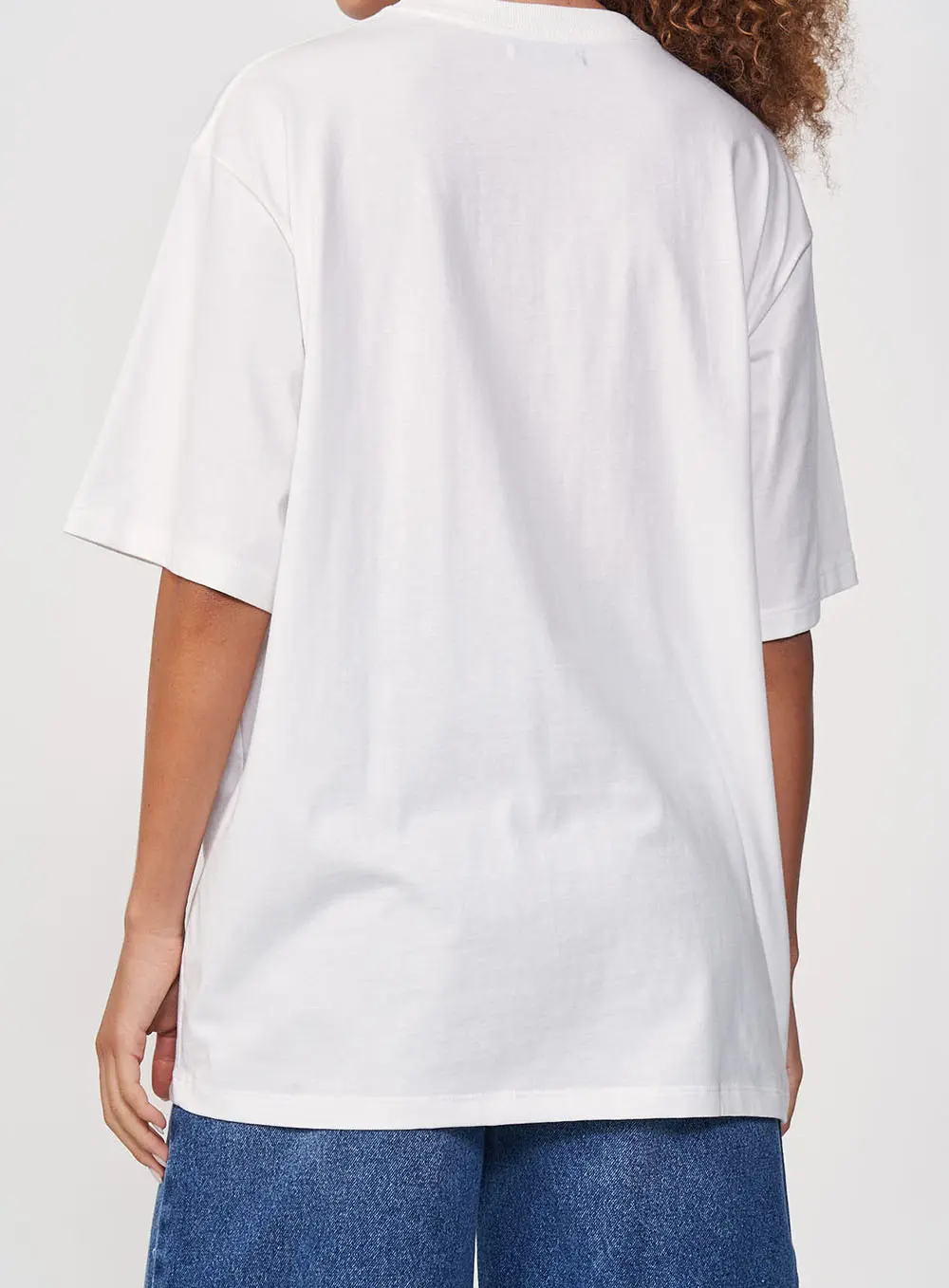Camiseta Feminina Oversized Estampada Off Shell