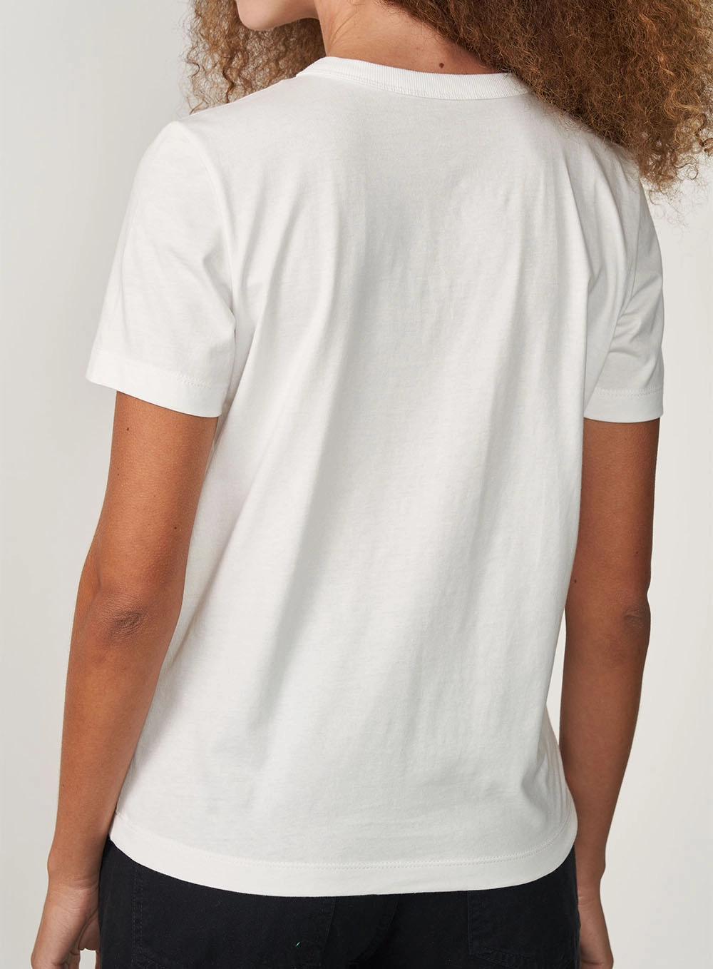Camiseta Feminina Reta Estampada Manga Curta Off Shell