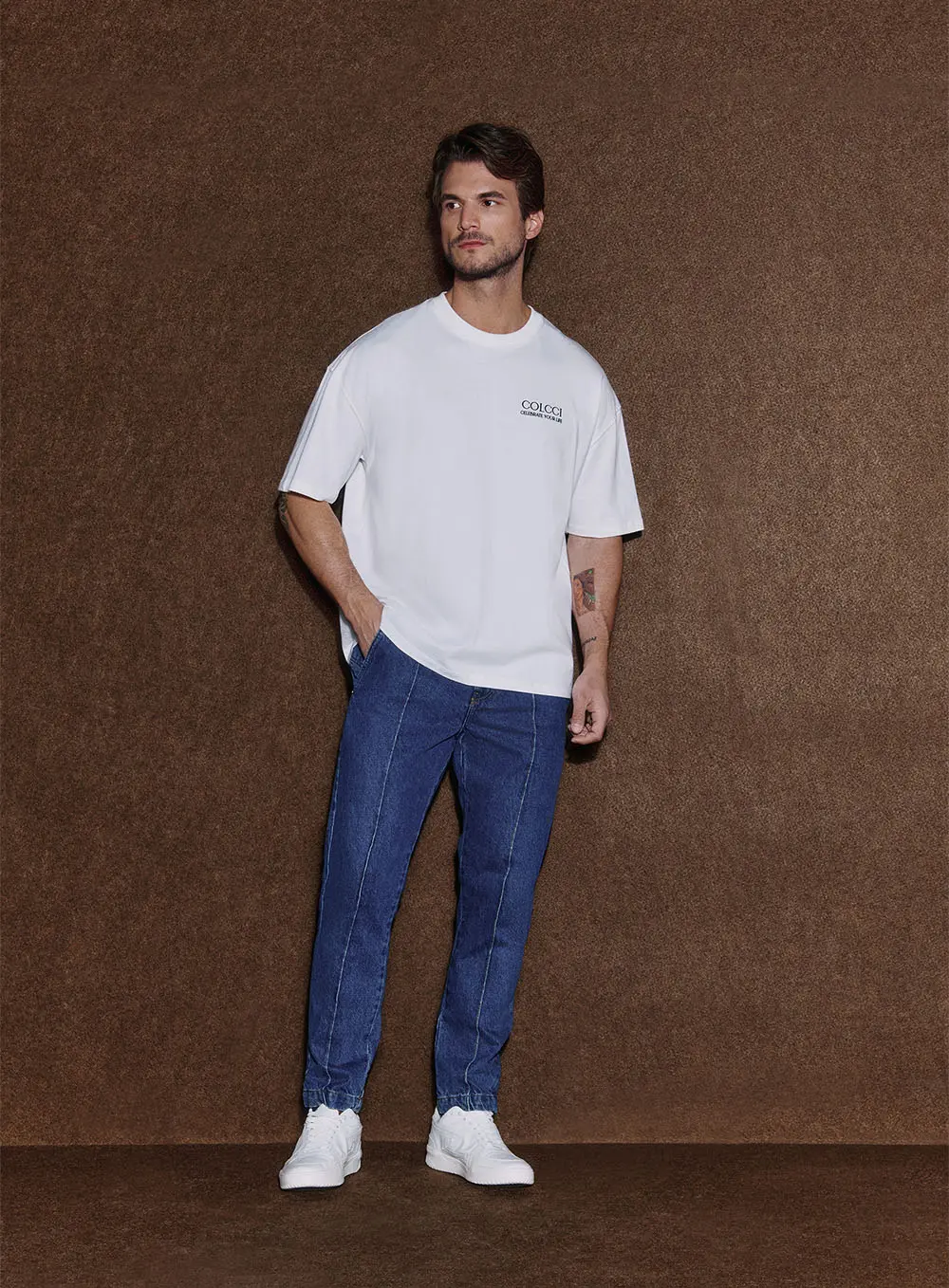 Camiseta Oversized Com Detalhes Off Shell
