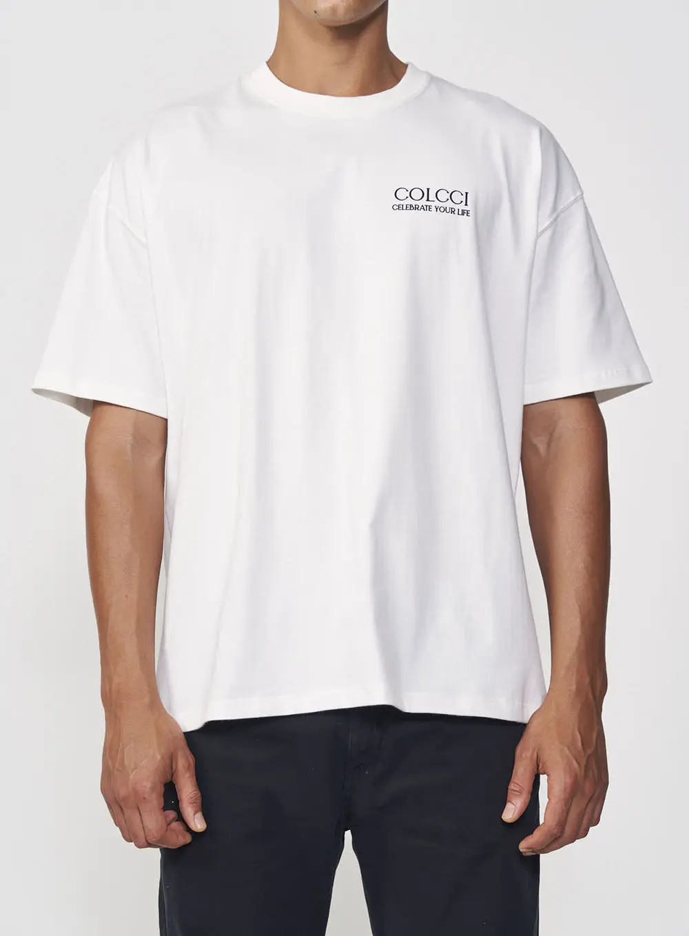 Camiseta Oversized Com Detalhes Off Shell