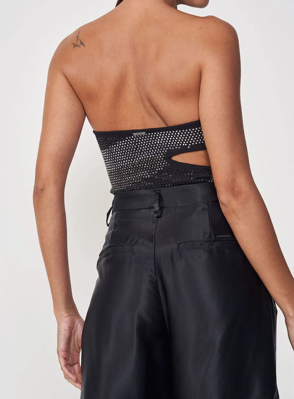 Blusa Tomara Que Caia Com Brilho Preto