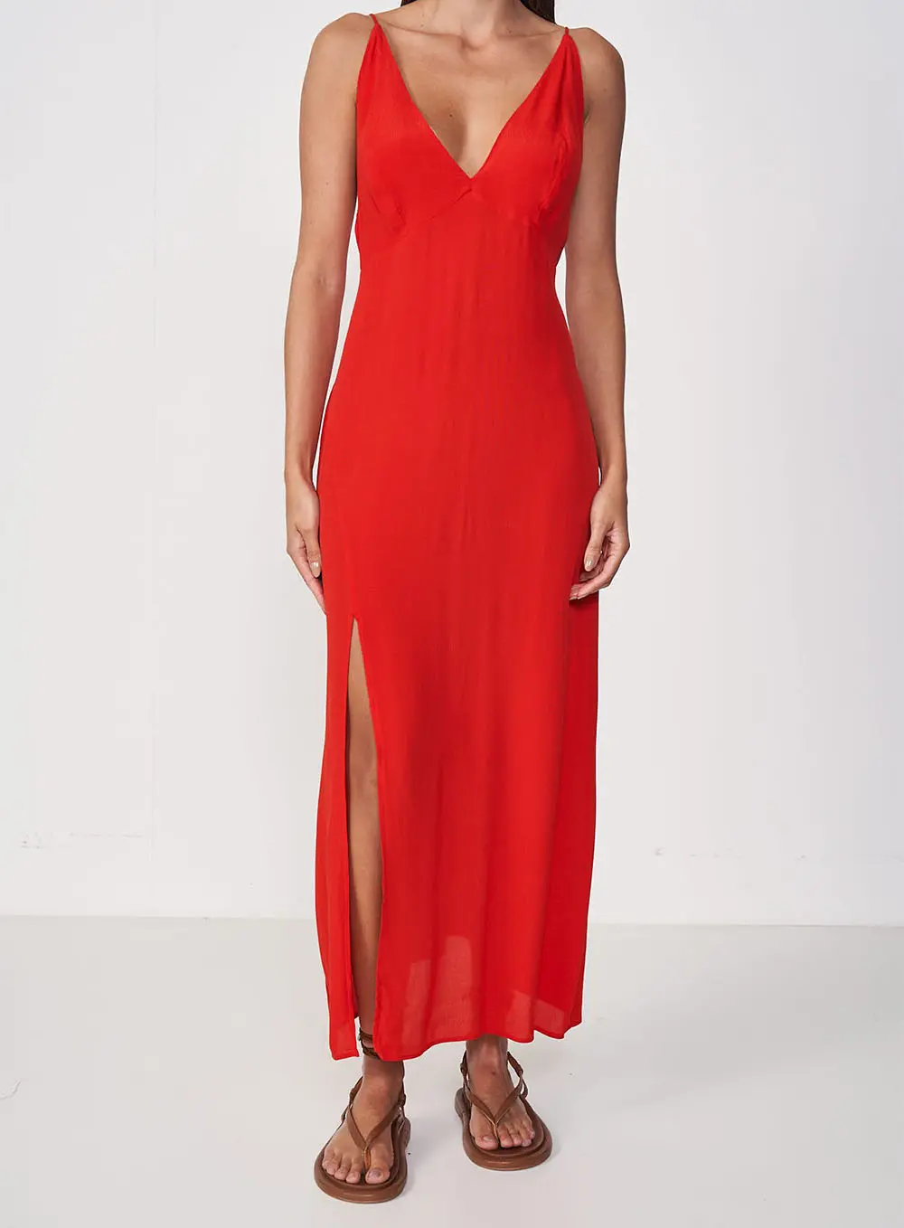 Vestido Midi Frente Única Com Fenda E Decote Em V Vermelho