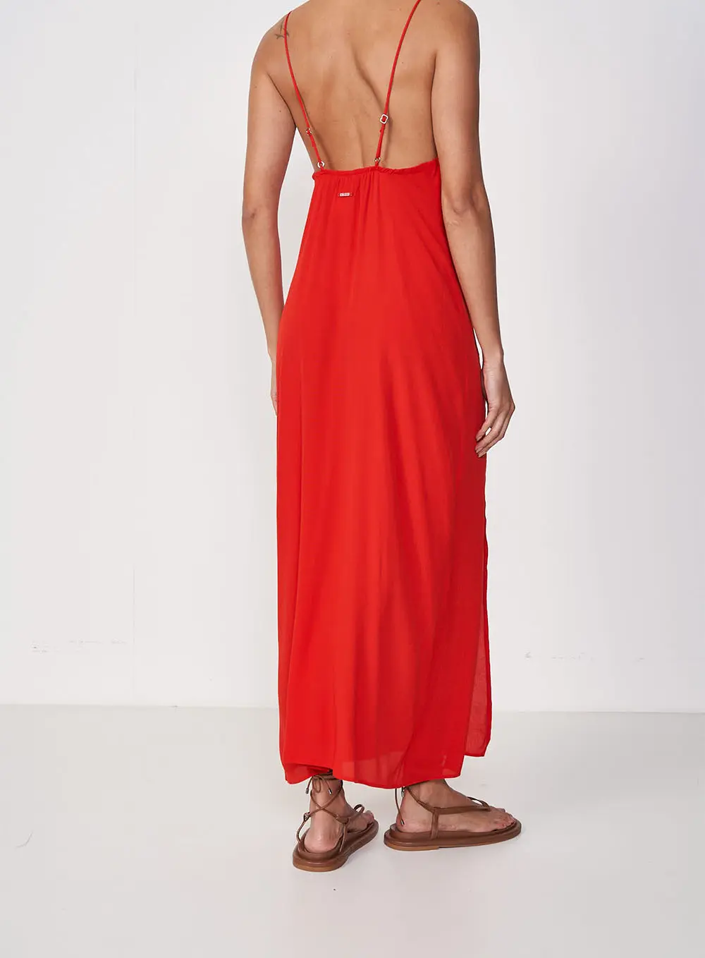 Vestido Midi Frente Única Com Fenda E Decote Em V Vermelho