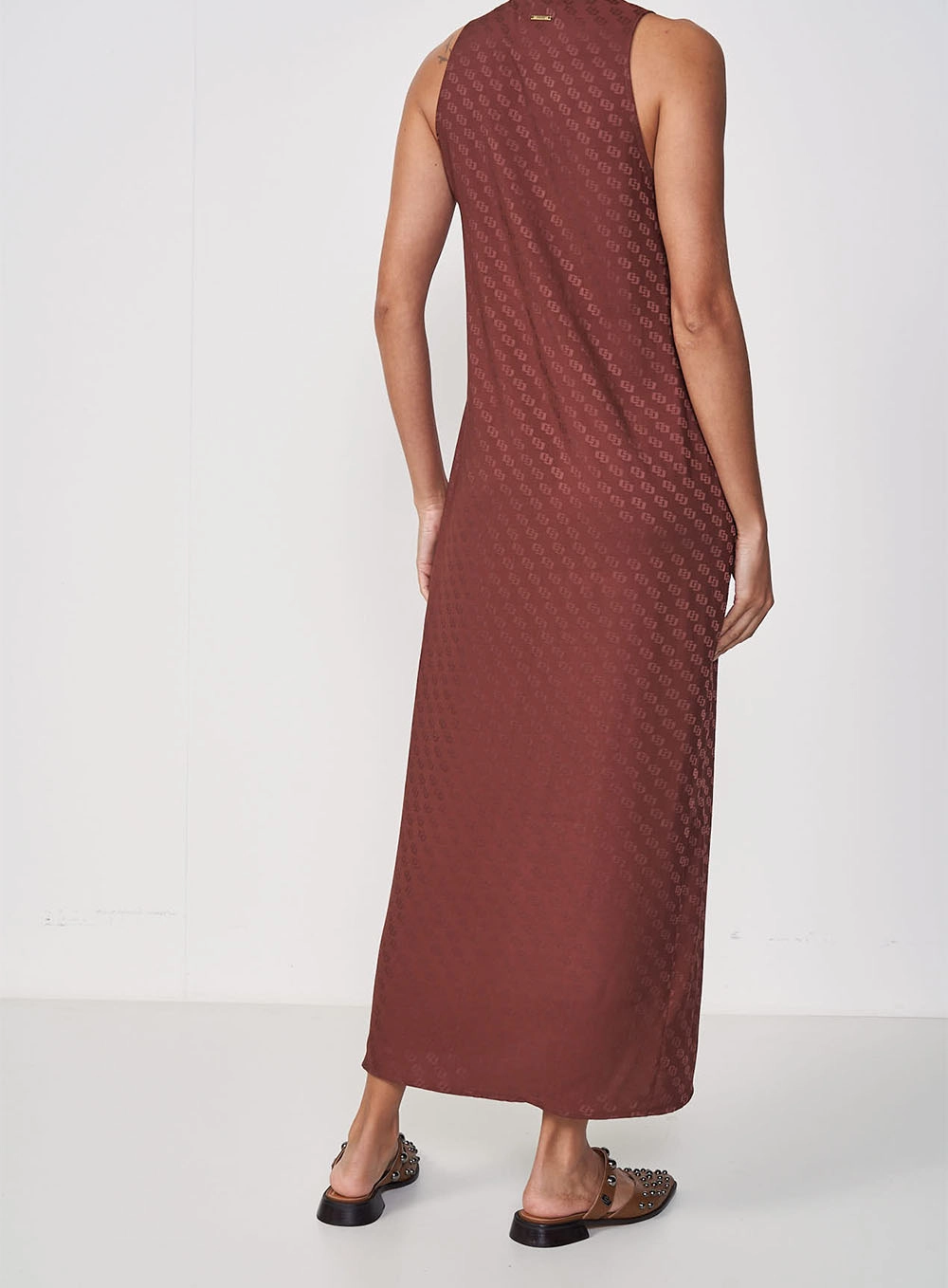 Vestido Slip Jacquard Enigm Marrom