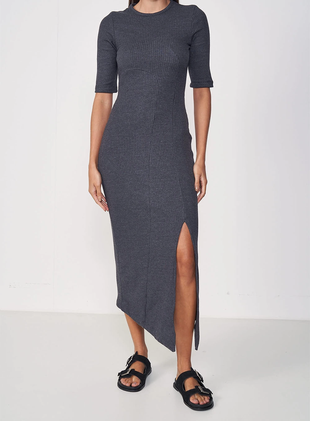 Vestido Canelado Cinza