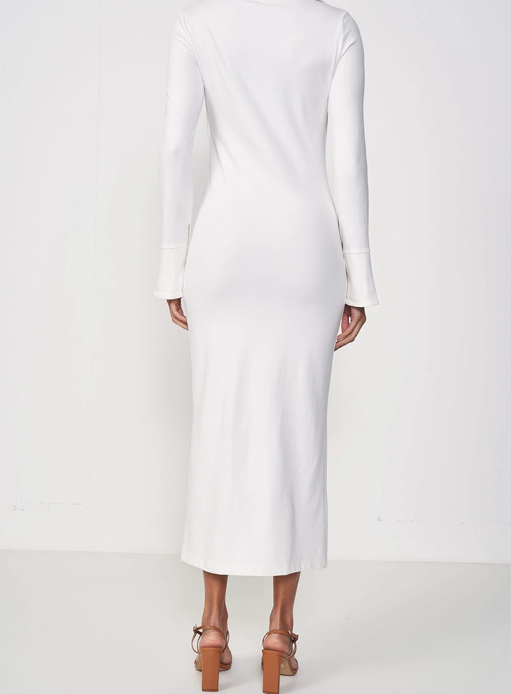 Vestido Midi Ajustado Manga Longa Com Fenda Off Shell