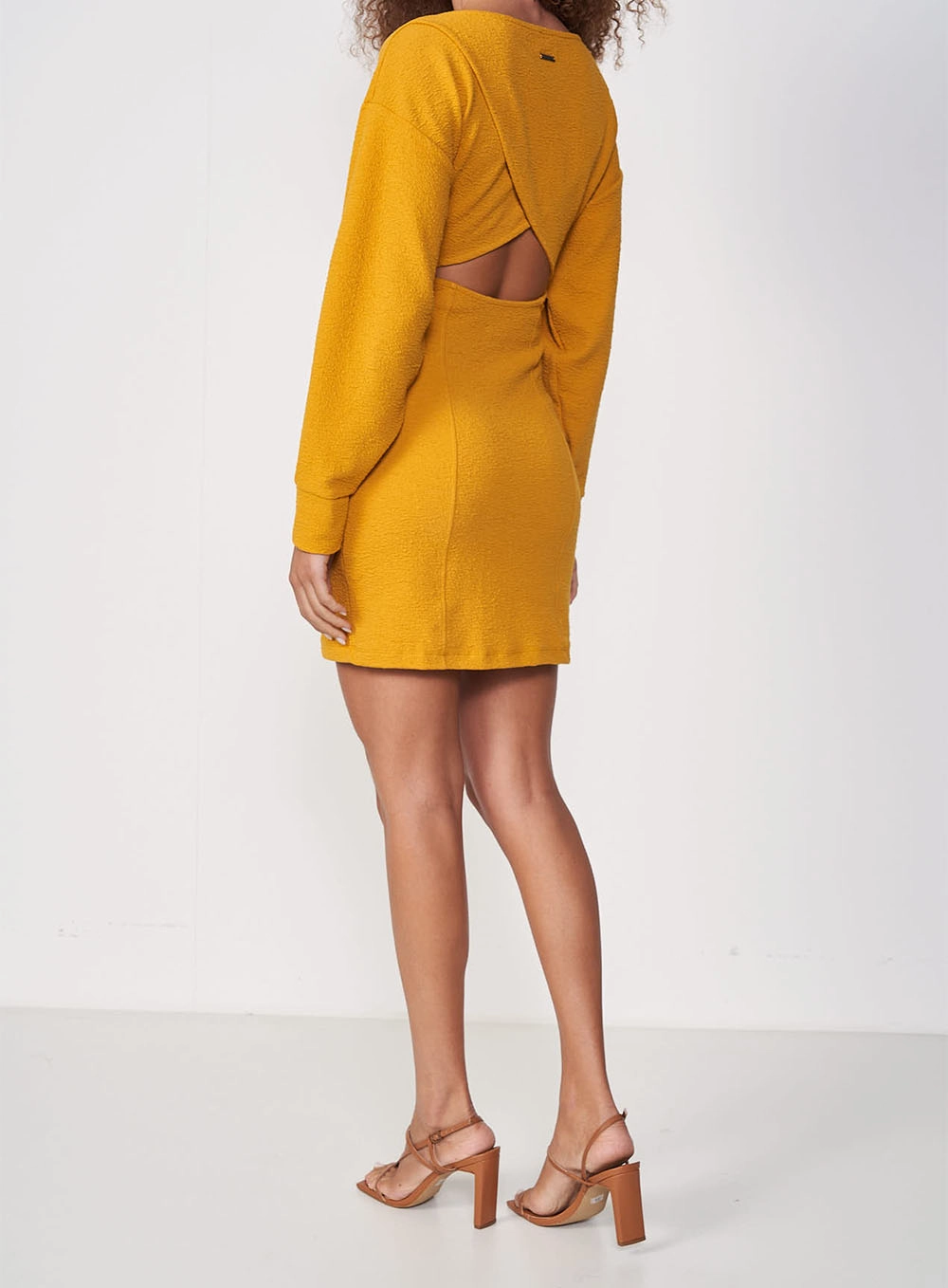 Vestido Recorte Costas Amarelo Sunray