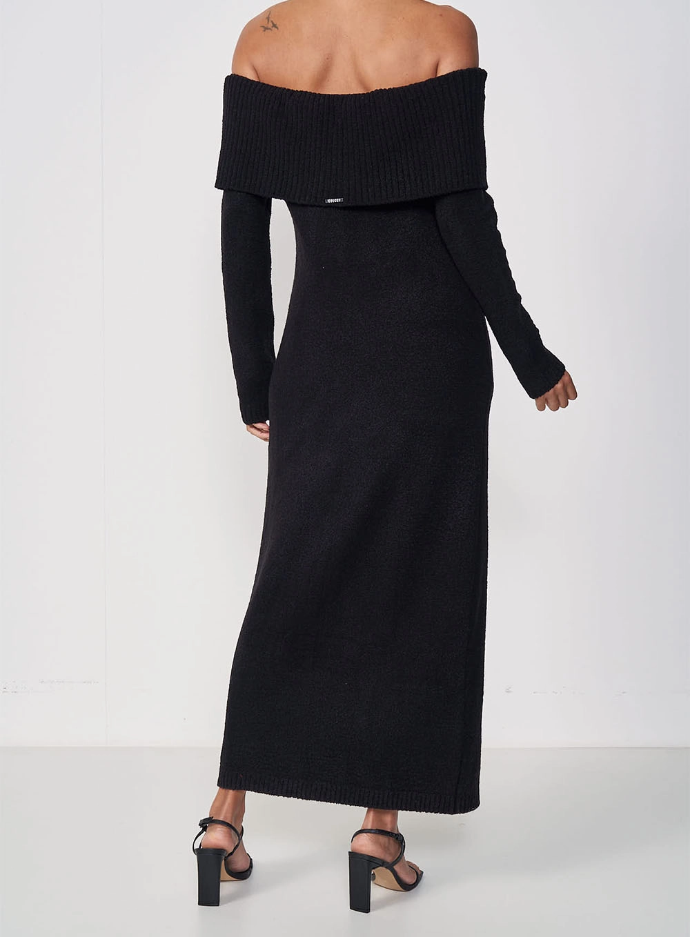 Vestido Tricô Longo Ombro A Ombro Com Sobreposição Preto