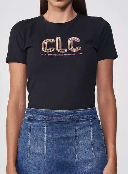 Camiseta Feminina Slim Logo Colorida