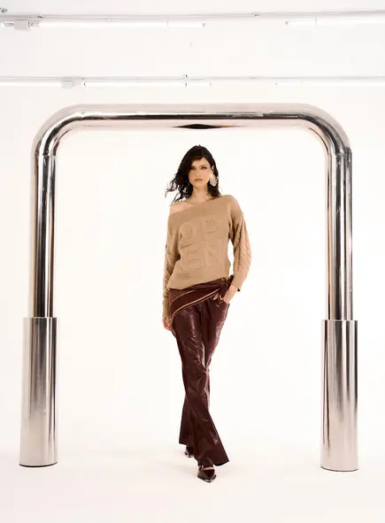 Calça Feminina Flare Couro Ecológico