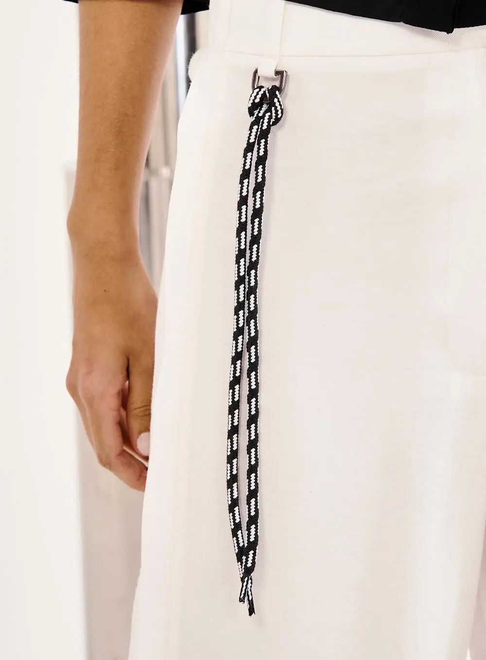 Calça Feminina Wide Leg Off Shell 2