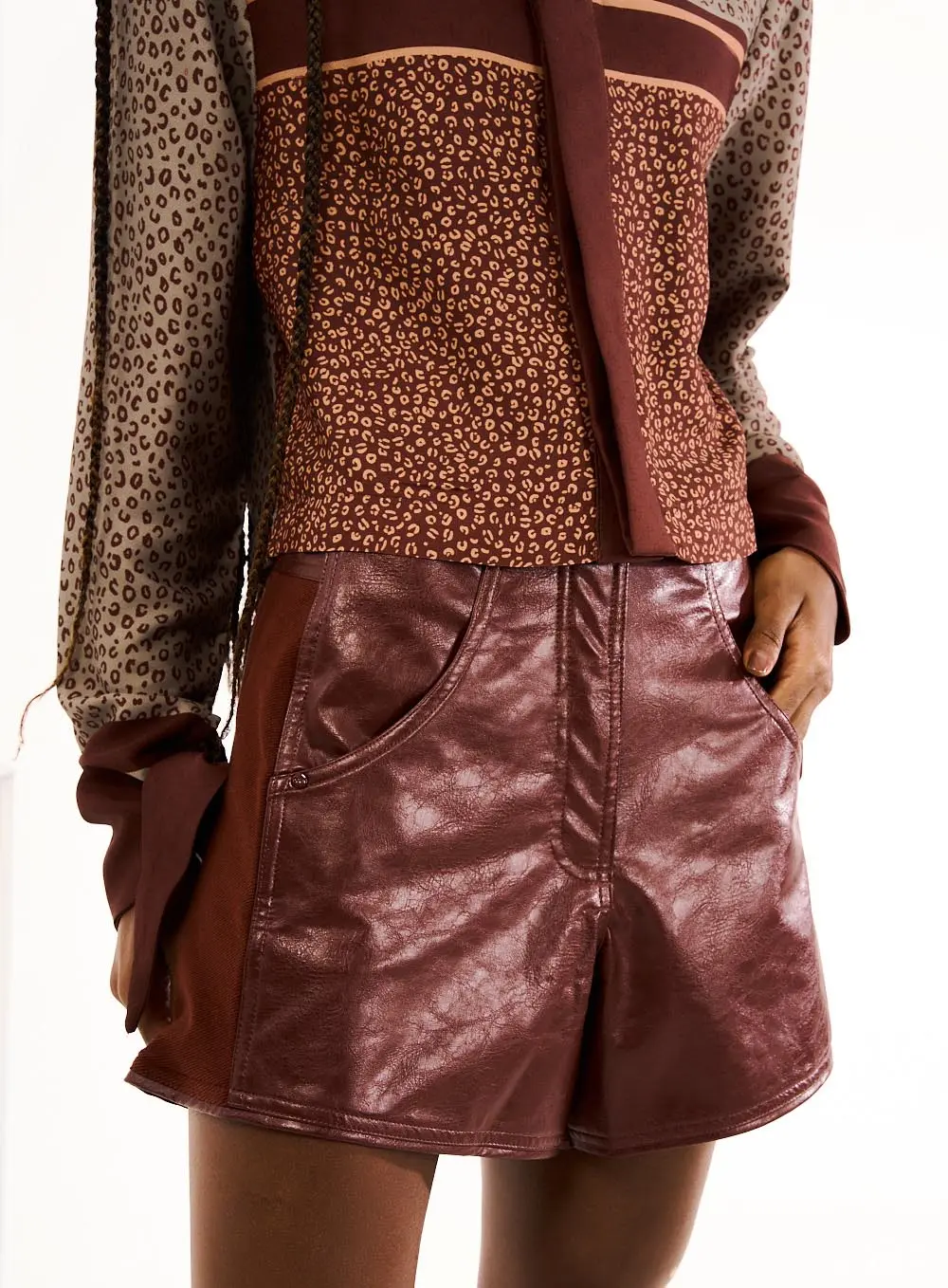 Short Bi-material Em Pu Marrom Terracota 2