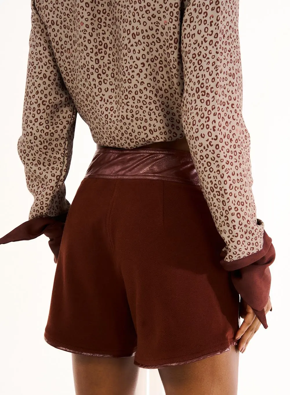Short Bi-material Em Pu Marrom Terracota 3