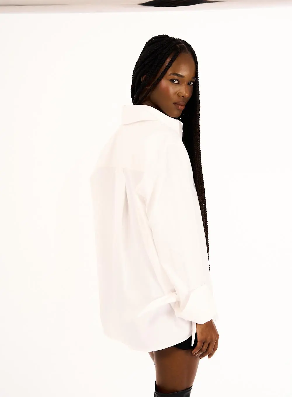 Camisa Feminina Alfaiataria Oversized Off Shell 3