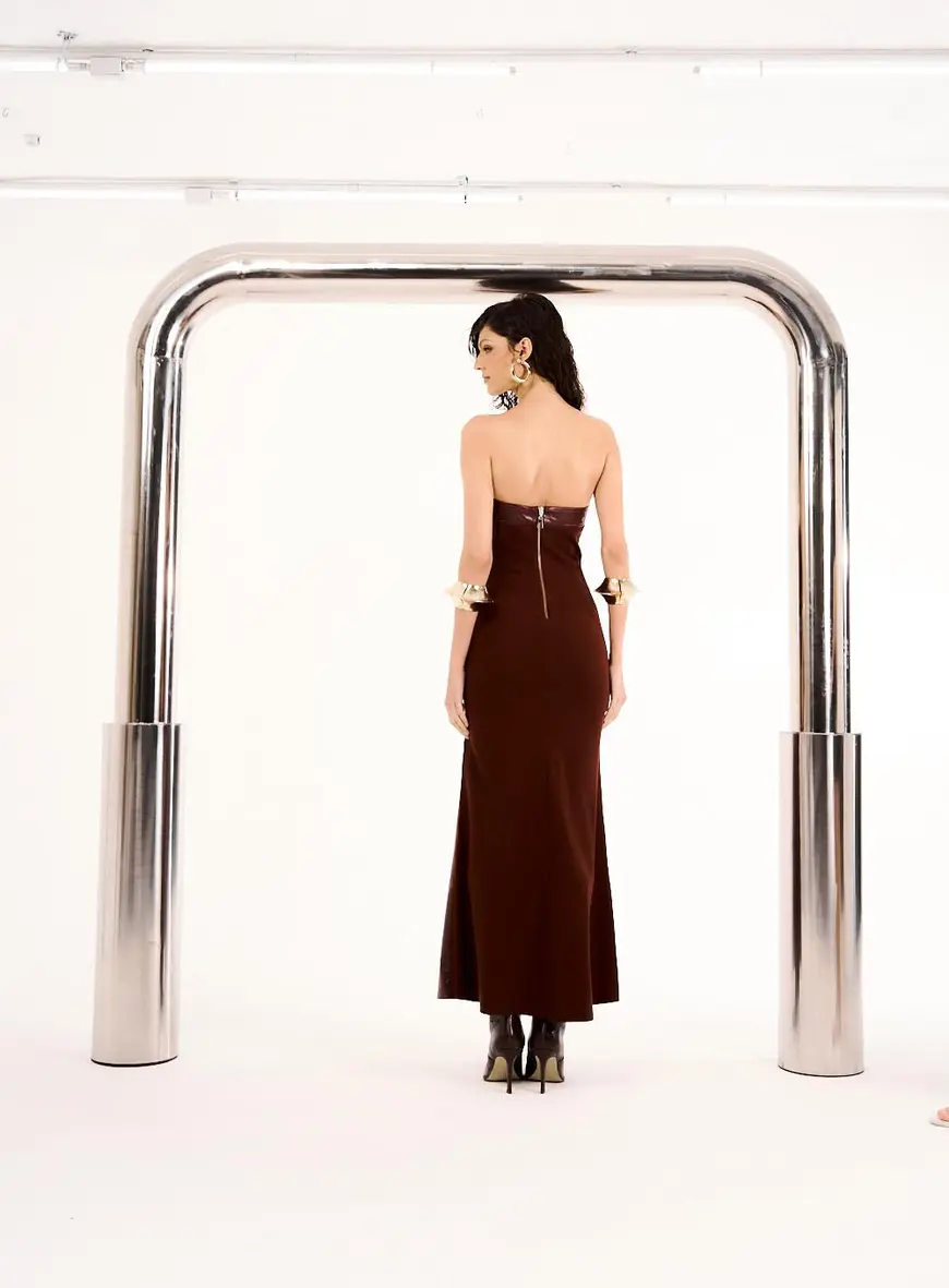 Vestido Longo Com Fenda Frontal Marrom Terracota 2