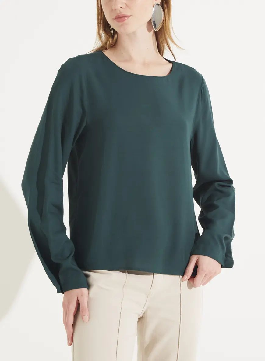 Blusa Feminina Fluida Decote Canoa Verde