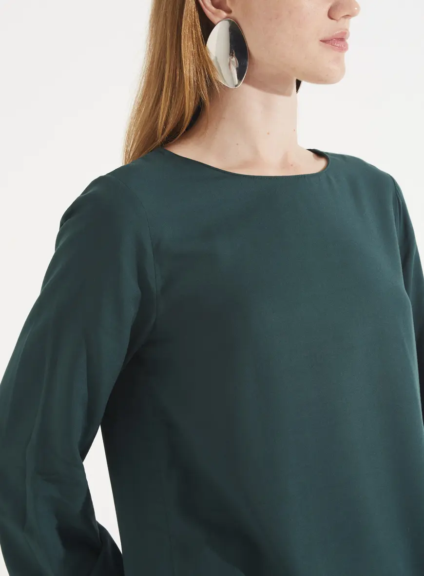 Blusa Feminina Fluida Decote Canoa Verde