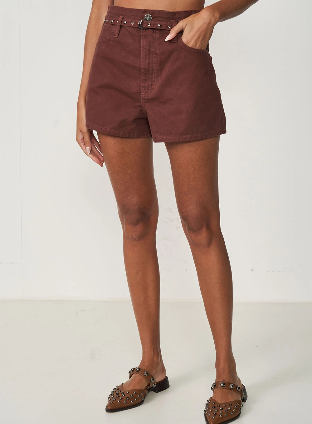Short Feminino Em Sarja Com Cinto - Joana Marrom