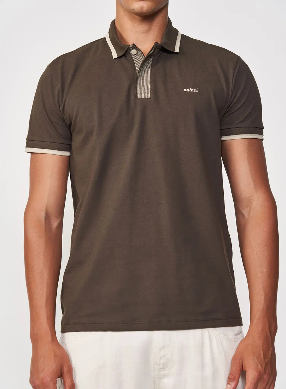 Camisa Polo Com Gola E Punhos Contrastantes Marrom Coconut