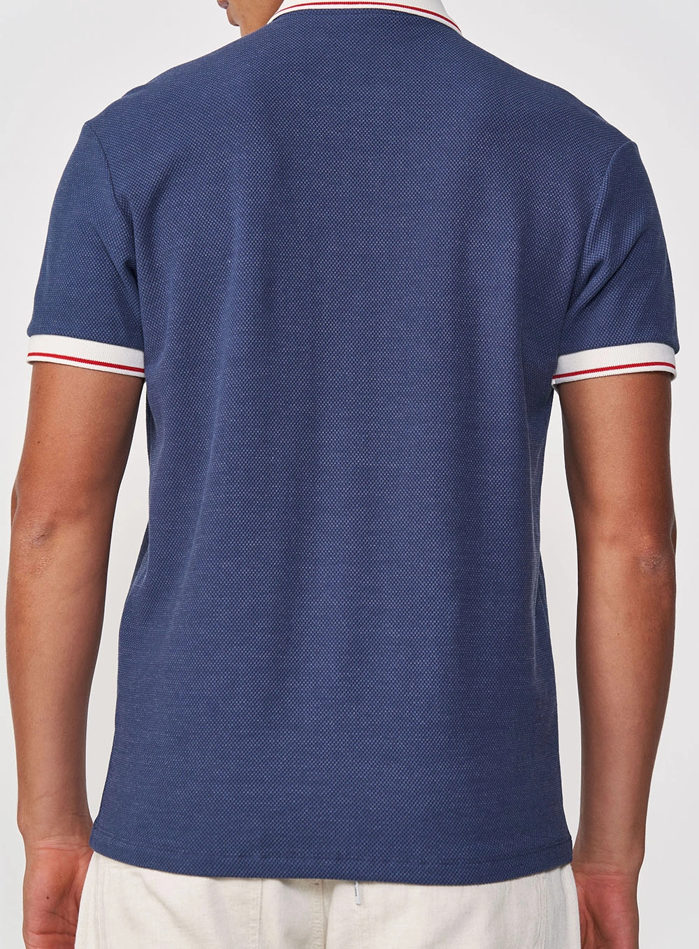 Polo Masculina Com Detalhe Em Listras Azul