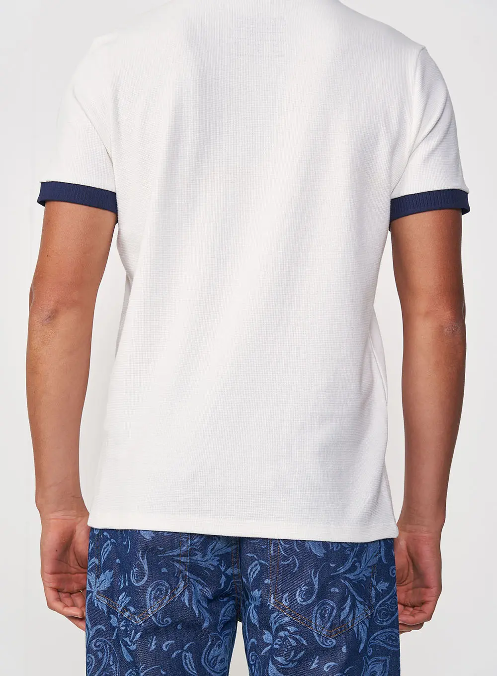 Camiseta Polo Retrô Off Shell