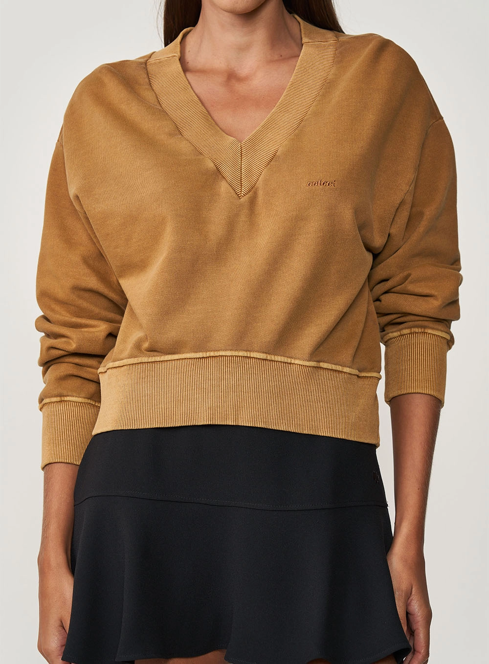 Blusão Moletom Feminino Cropped Gola V Marrom Evermore