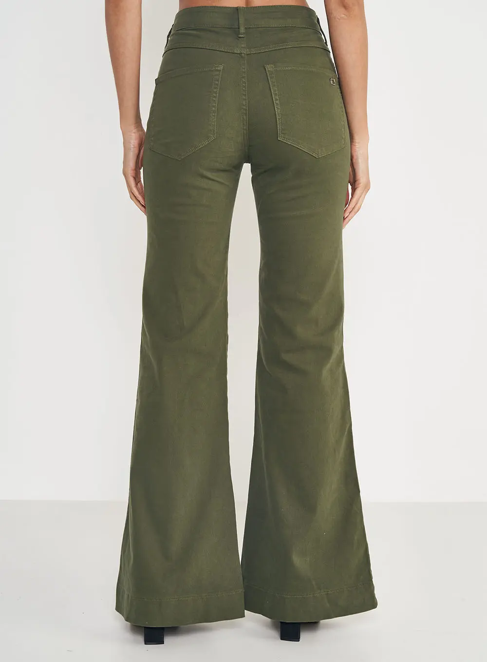 Calça Sarja Madrid Boot Cut Verde
