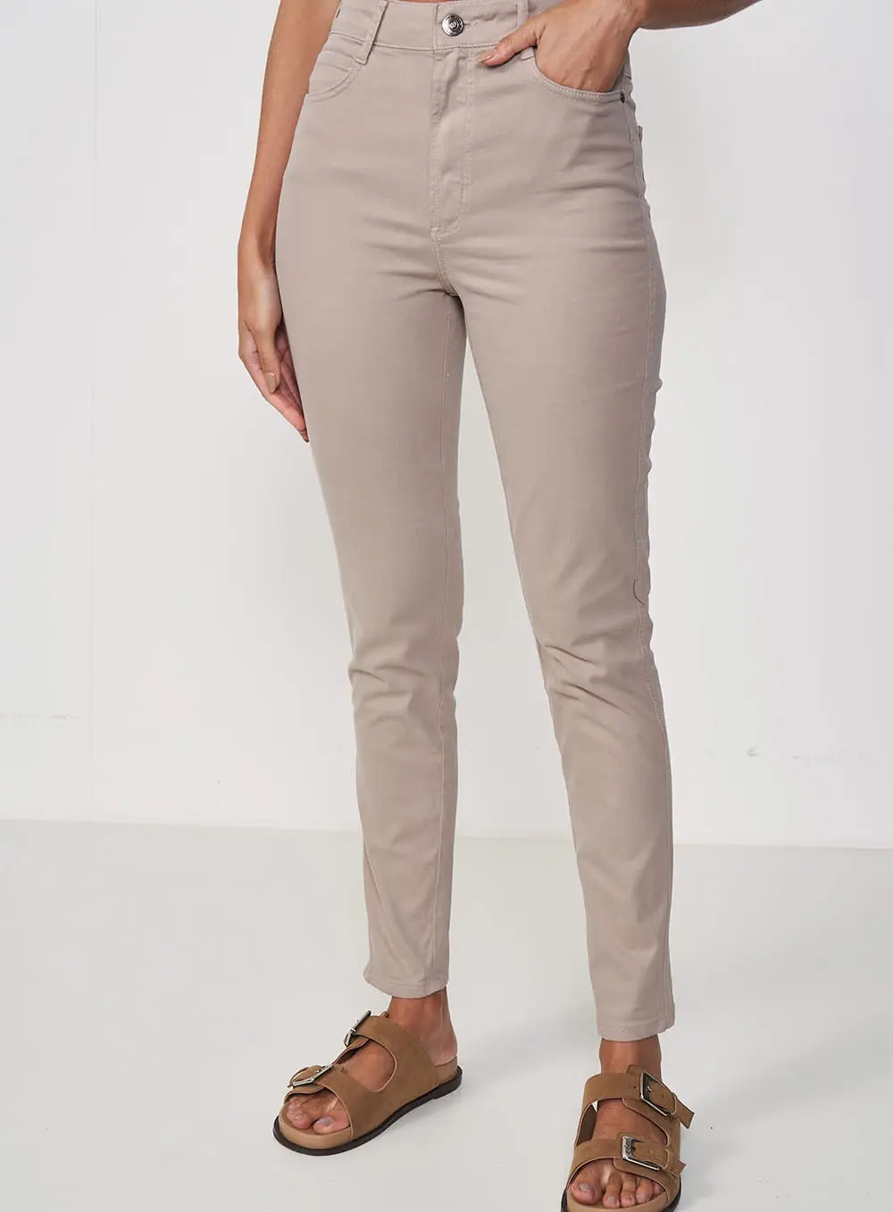 Calça Skinny Nude Essencial Bege