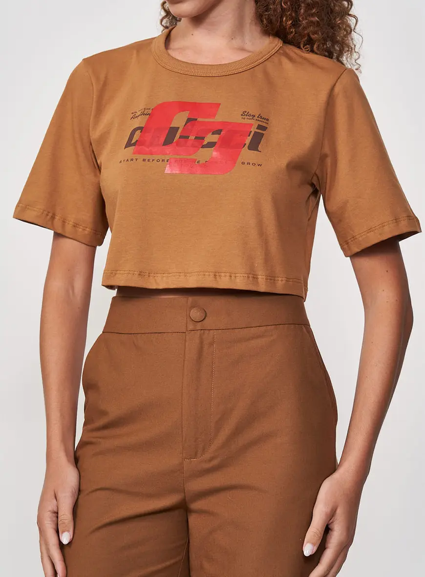 Camiseta Feminina Reta Encurtada Com Estampa