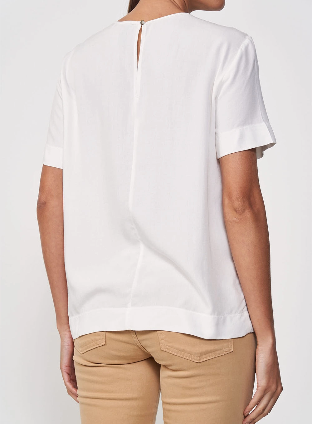 Camiseta Feminina Basic Manga Curta Off Shell