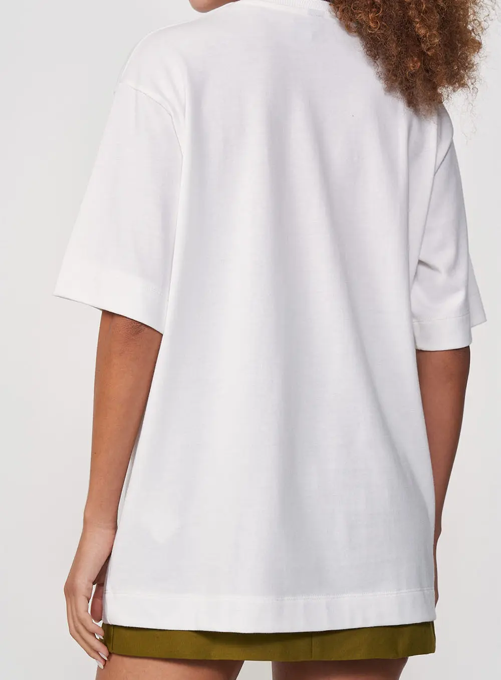 Camiseta Feminina Oversized Estampada Off Shell