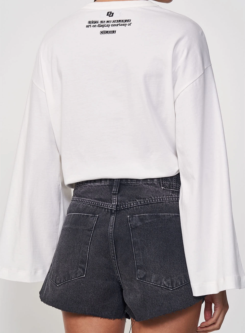 Camiseta Feminina Mangas Amplas Off Shell